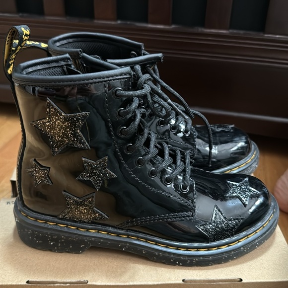 DRMarten boots - Picture 1 of 8